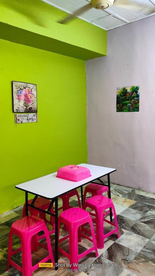 Homestay d' Tengah Bandar Kuala Rompin Luaran gambar