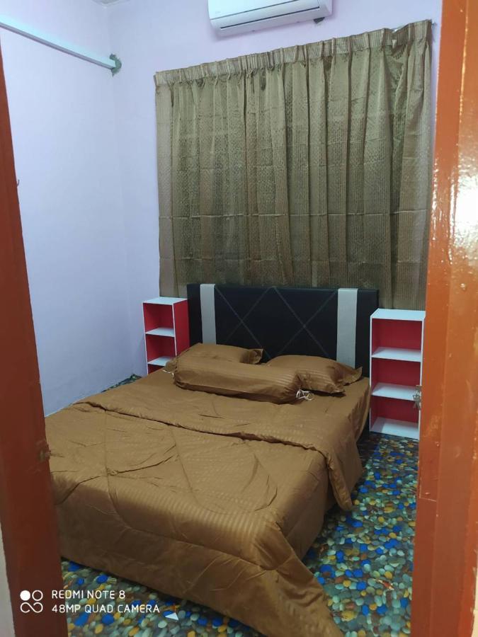 Homestay d' Tengah Bandar Kuala Rompin Luaran gambar