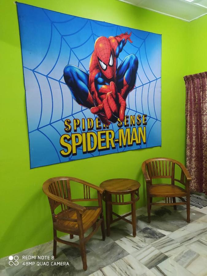 Homestay d' Tengah Bandar Kuala Rompin Luaran gambar